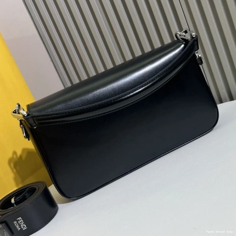 Affordable Black In Fendi Baguette Leather Bag Medium Tiffany Smooth 0811